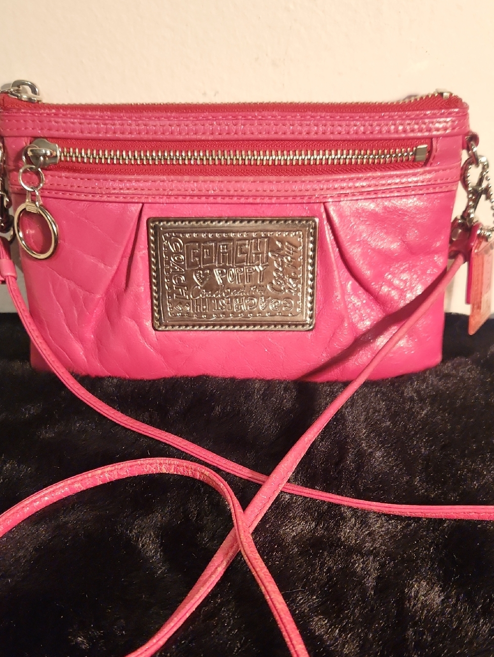 Coach Poppy Hot Pink Leather Crossbody Bag with Matching Coach Poppy Card Case - Picture 2 of 12